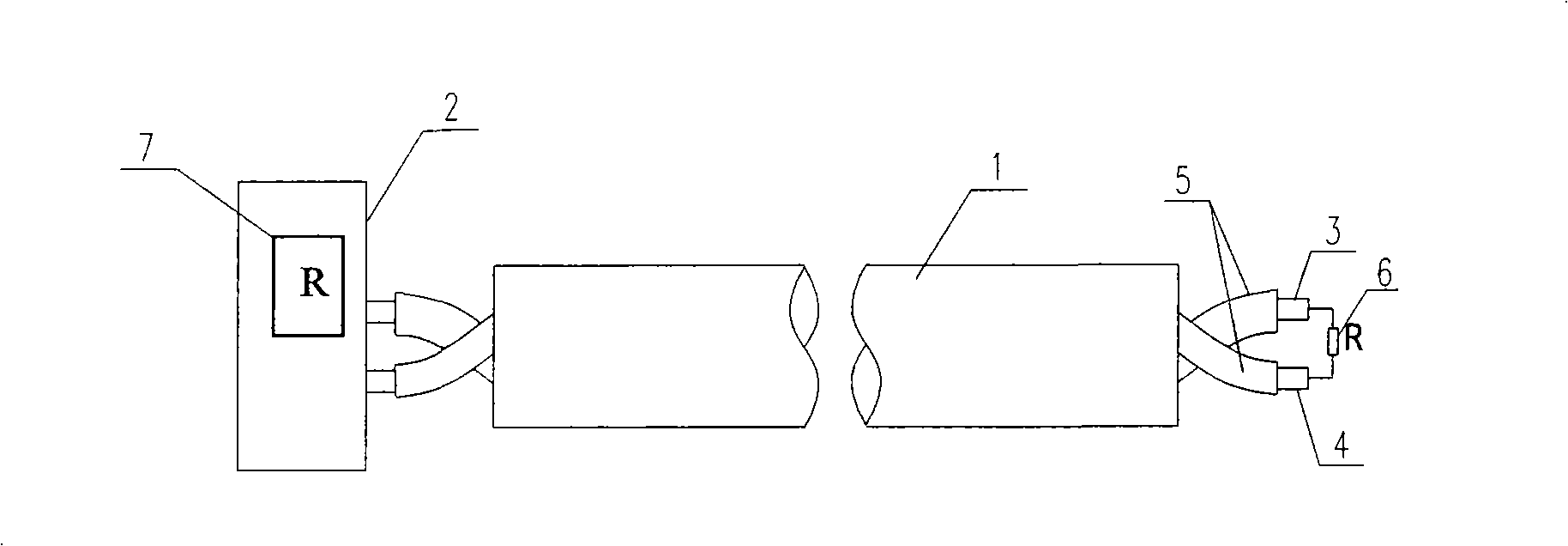 Line-type heat sensing fire detector with terminal capacitor