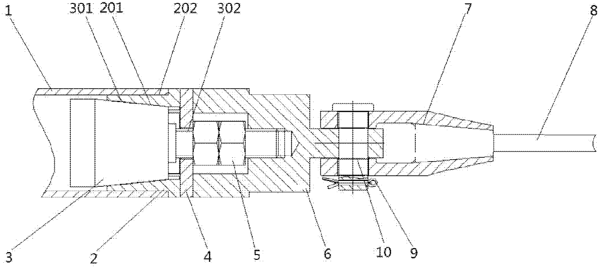 Continuous oil pipe traction device
