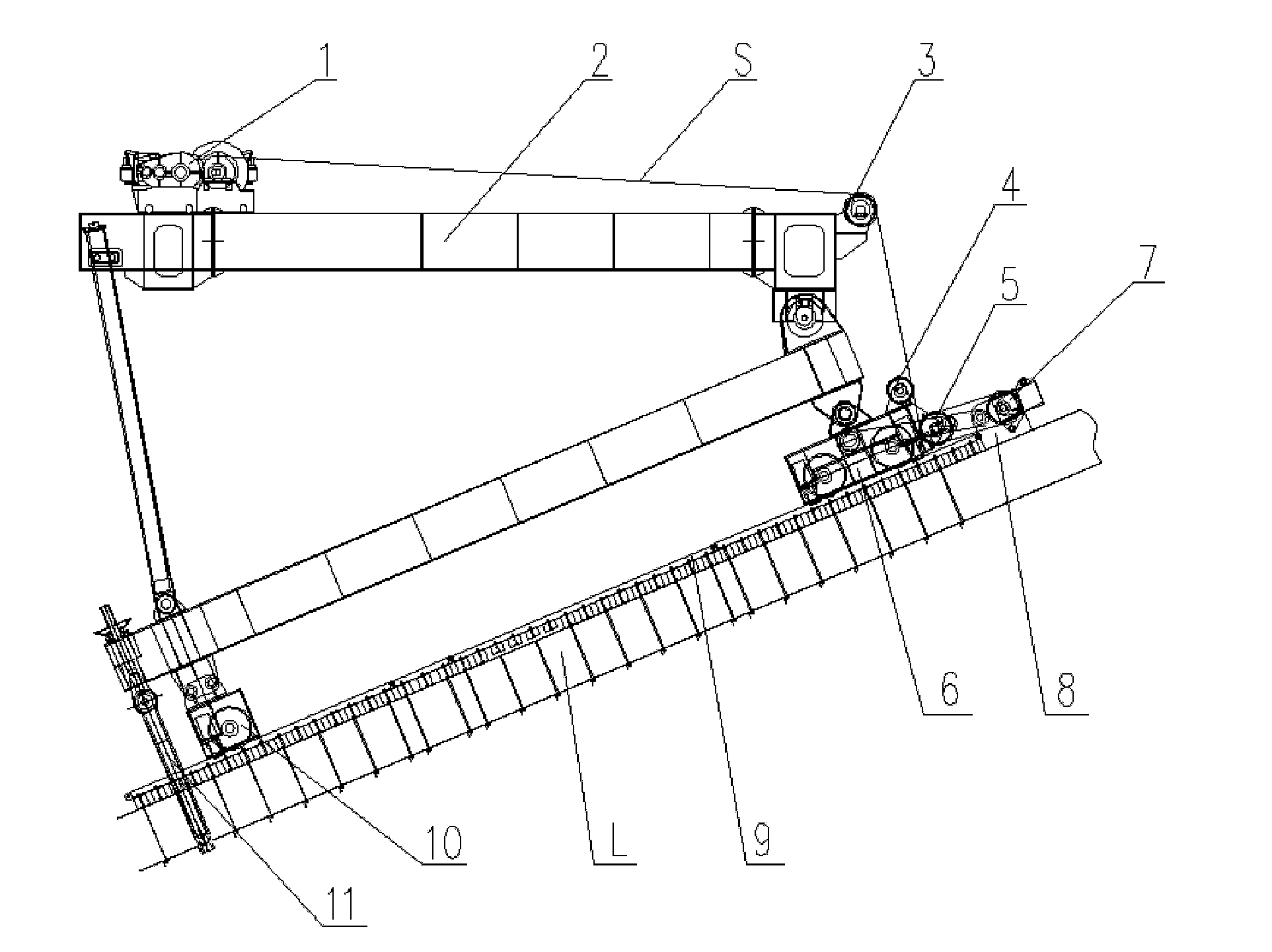 Traction running mechanism for climbing girder crane