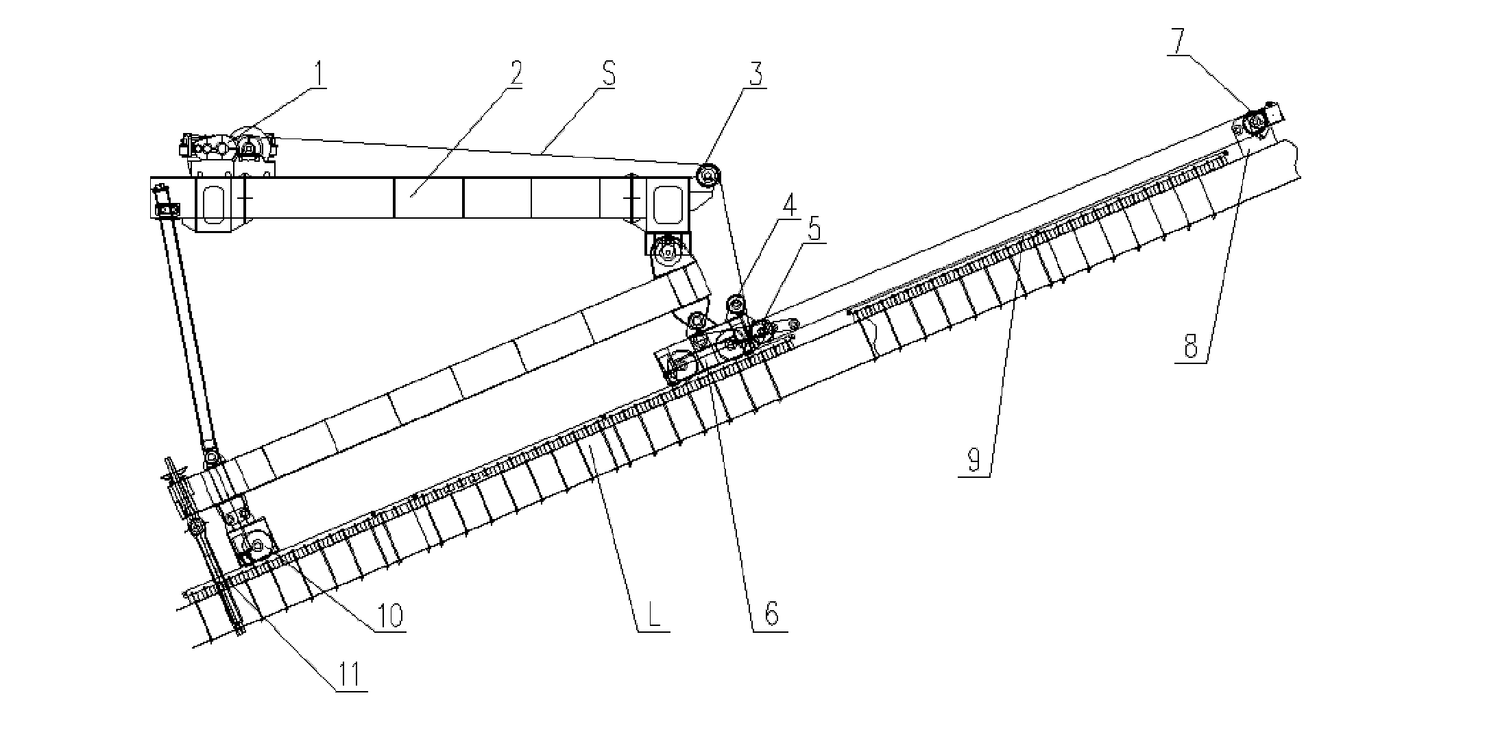 Traction running mechanism for climbing girder crane