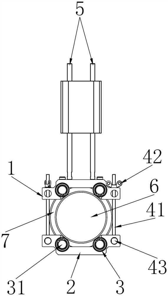 Auxiliary centering support