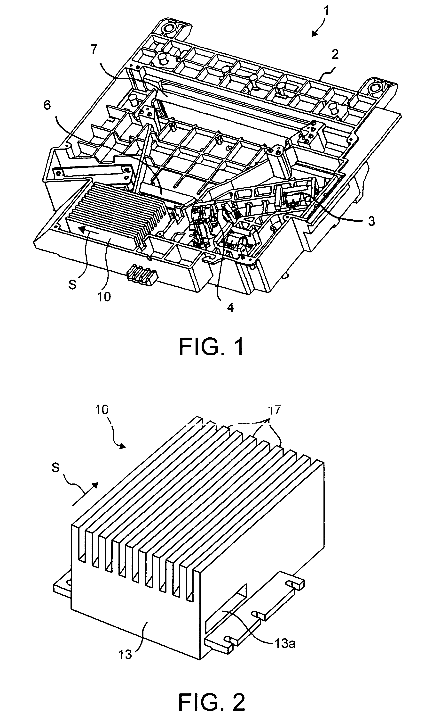 Shielding cover having cooling fin and optical scanning device