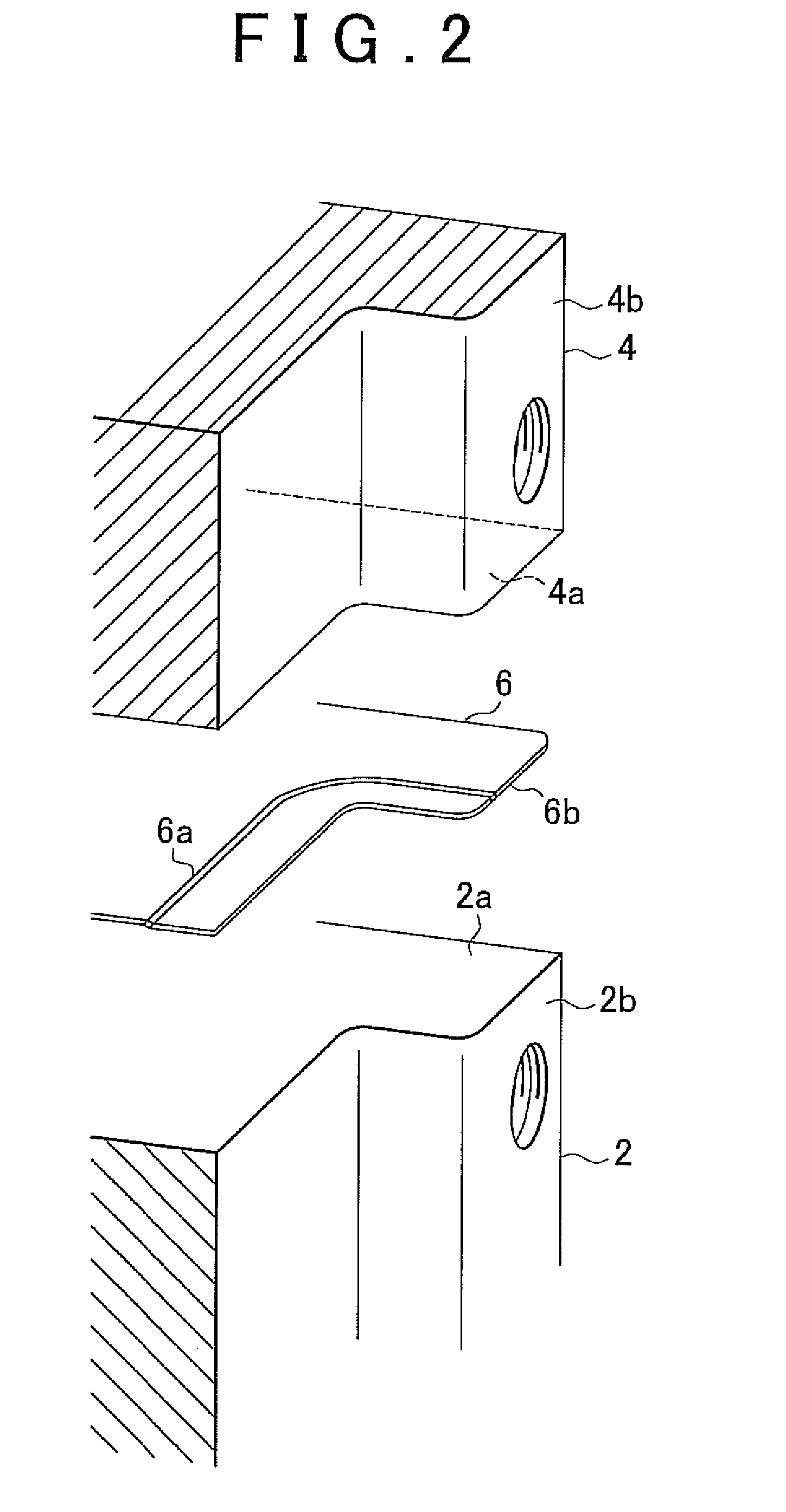 Seal structure, chain case, and seal structure formation method