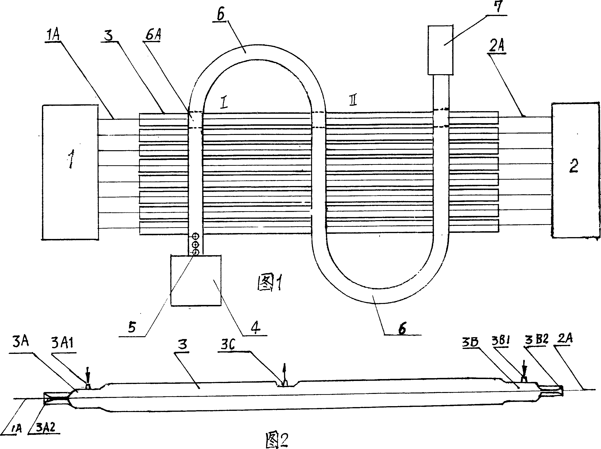Microwave thermal reaction device for carbonizing pre-oxidized fiber, and processing technique