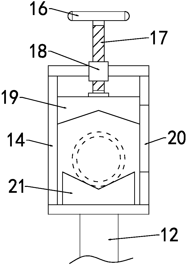 Lifting type pipe cutting device for building engineering