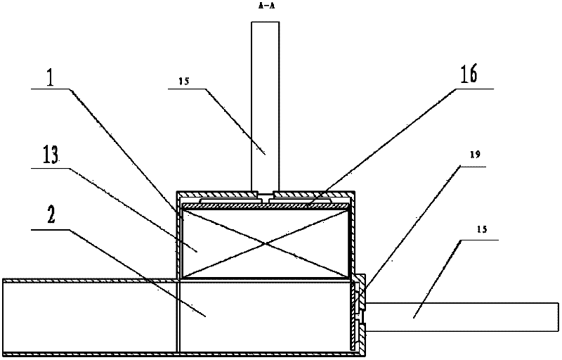 Secondary compression moulding device for bale