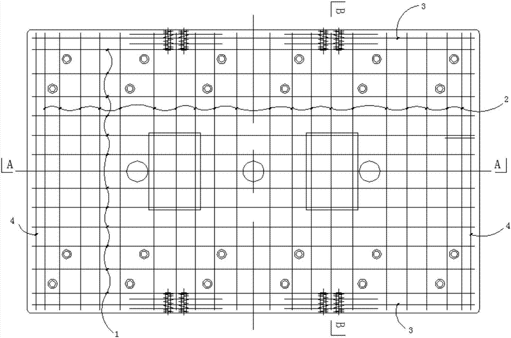 Frame rib-distributing structure for rail plate