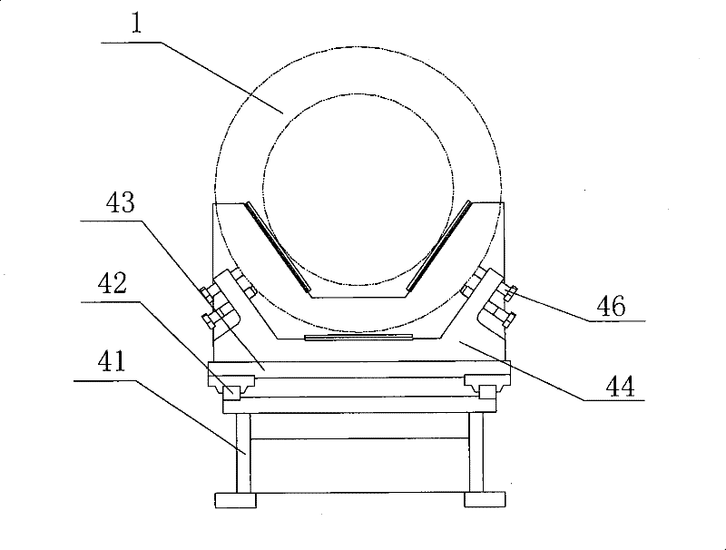 Tool and method for assembling spindle head and center pull rod of gas turbine