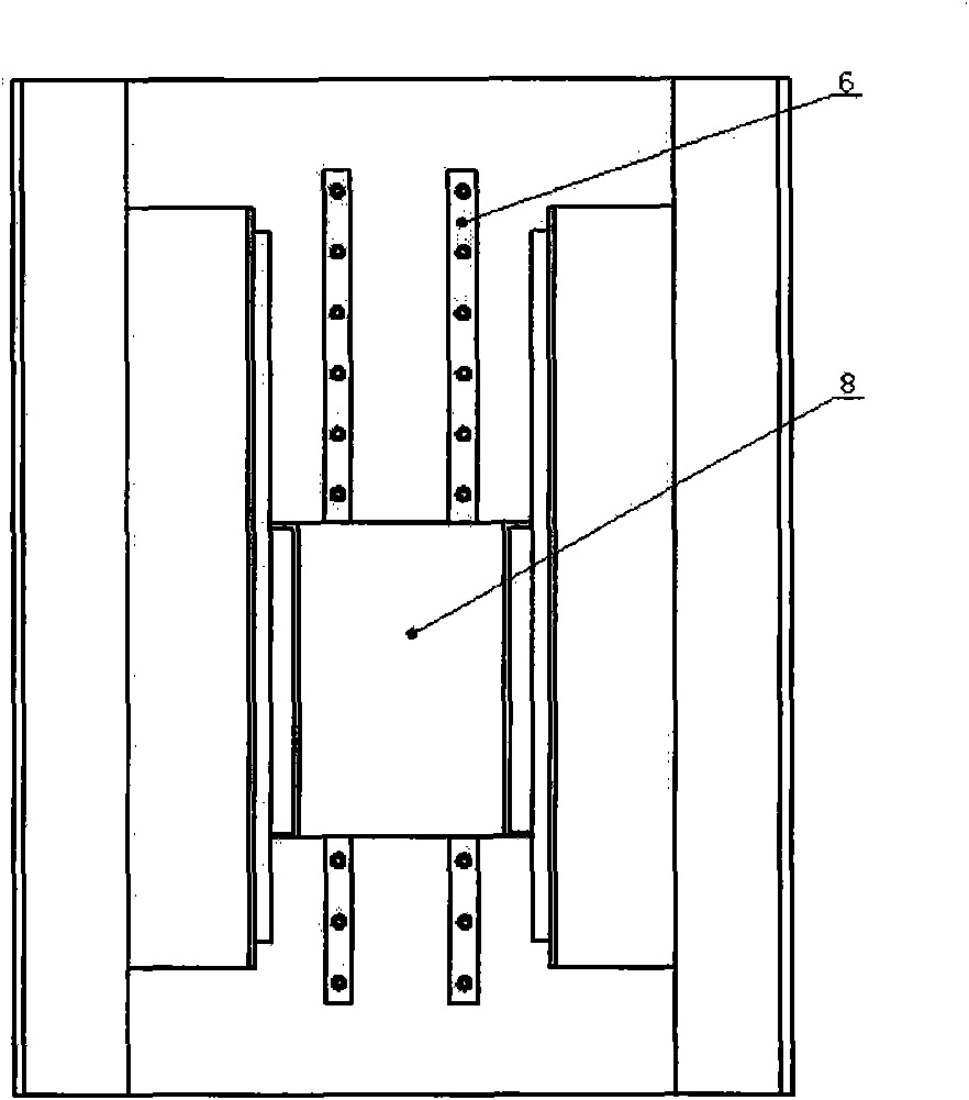 Bilinear permanent magnet synchronous motor horizontally-feeding platform capable of offsetting influence of gravity