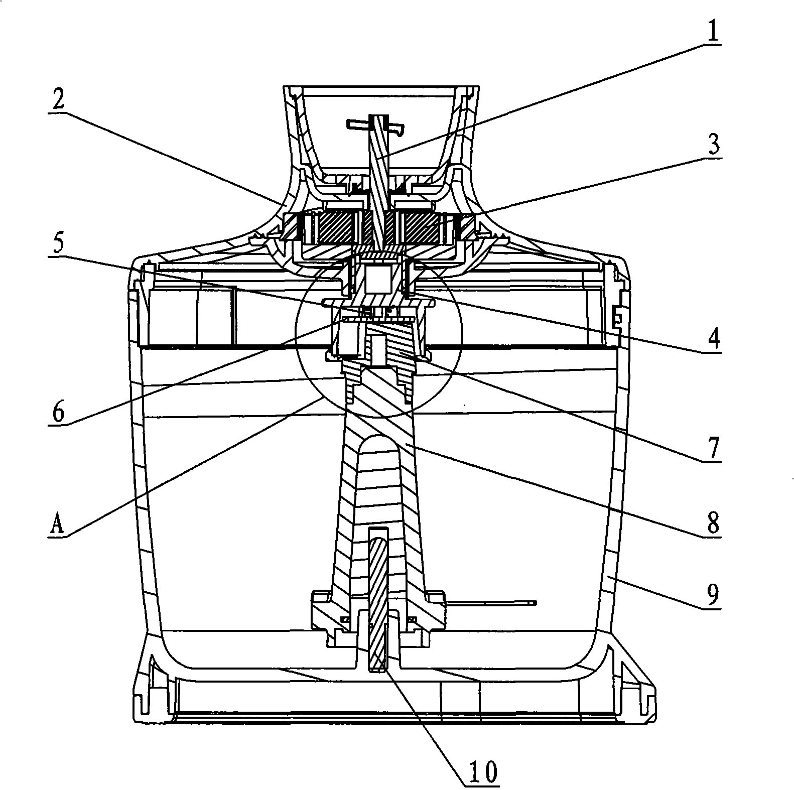 A cutter linkage structure of a mixing cup