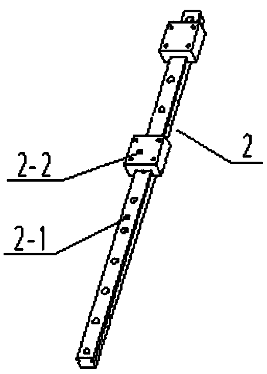 Integrated driving short roller device for pulling glass