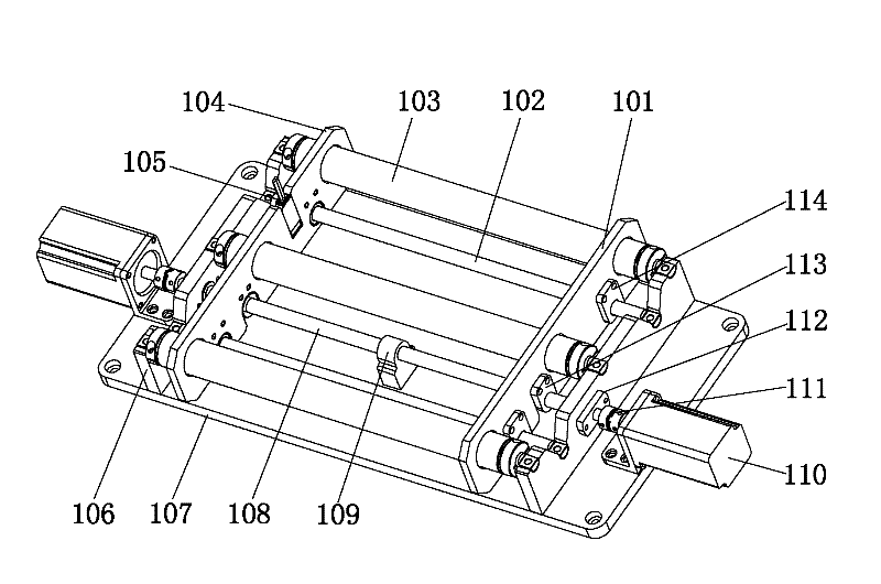 Automatic deviation correcting device used for flexible film conveying