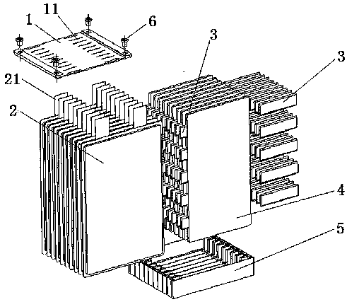 Device for cooling battery mould by using flat heat pipes