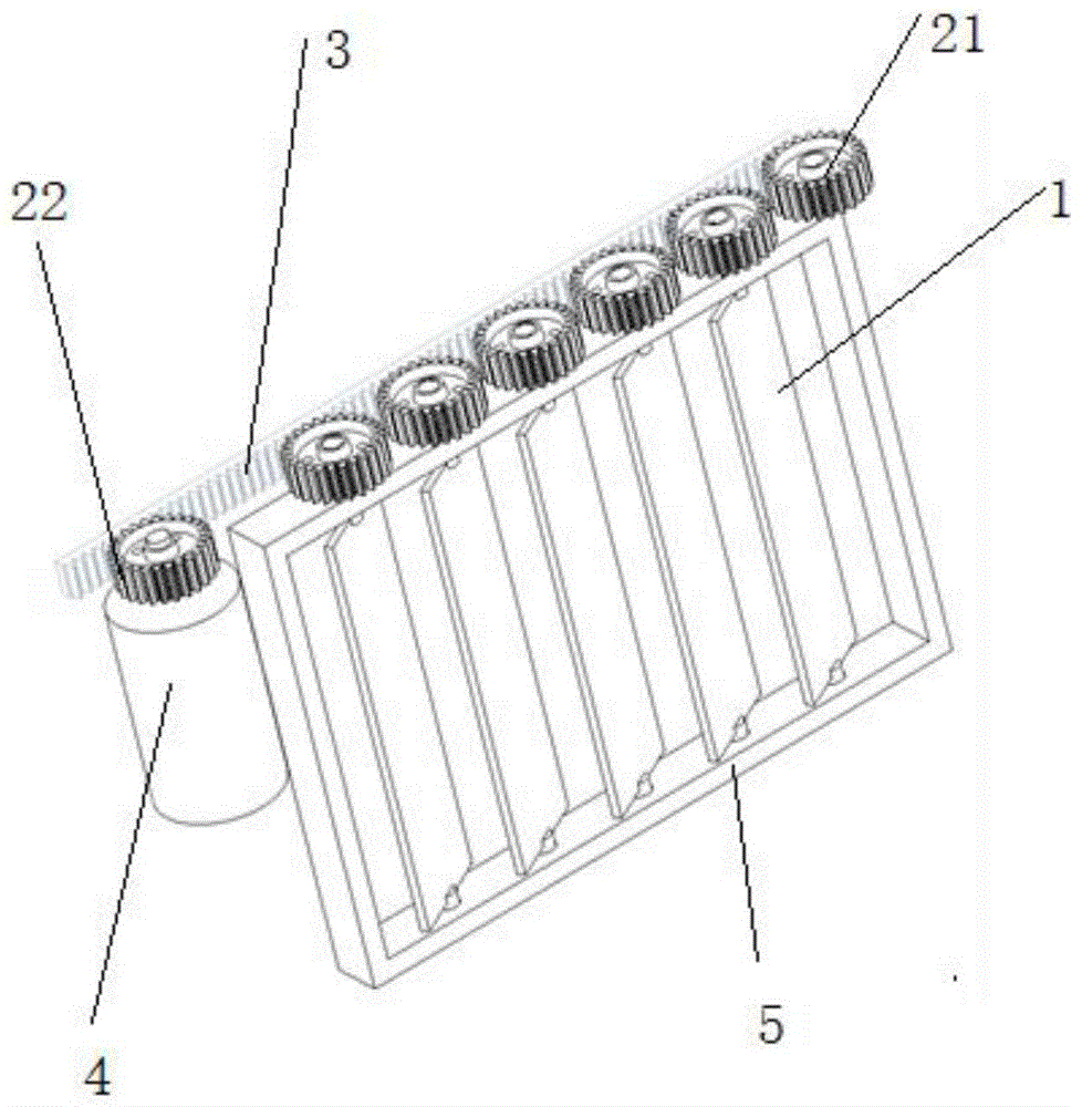 Iris device continuously adjusting brightness of projector