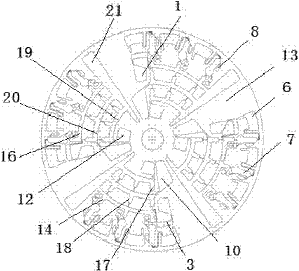 A microfluidic chemiluminescent immunoassay device and its application method