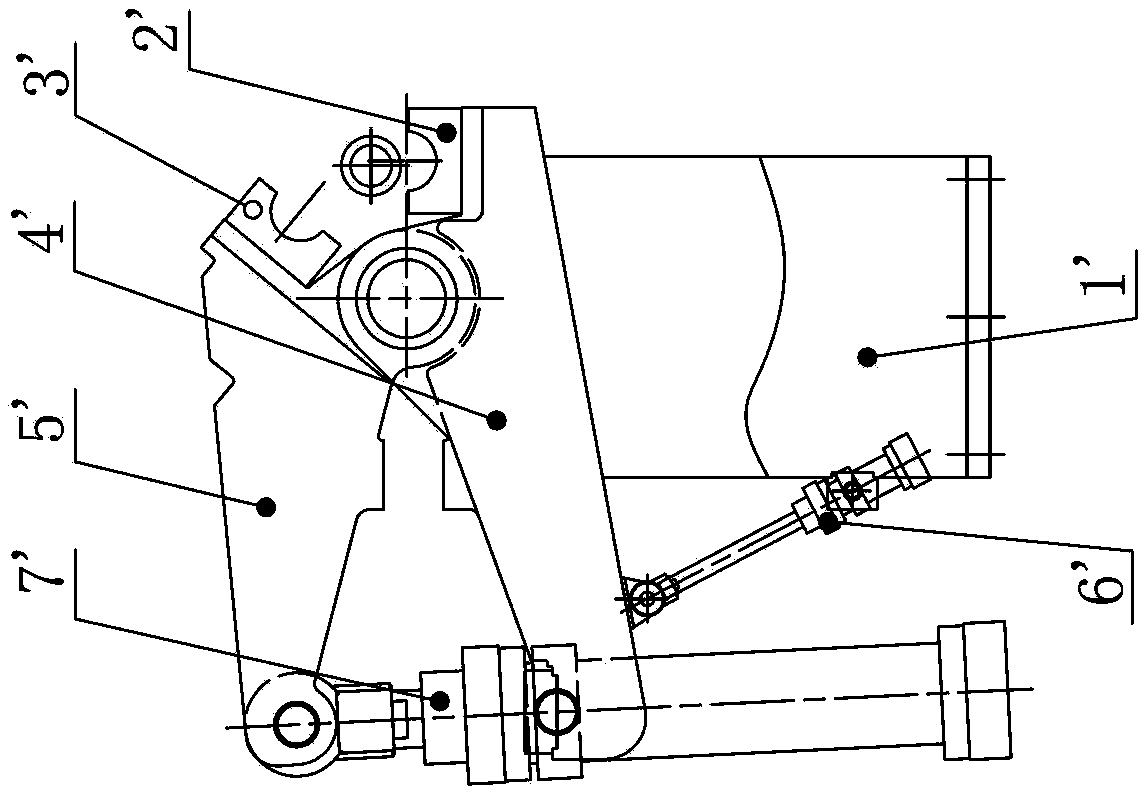 Three-claw opening-shrinking machine synchronized through connecting rods