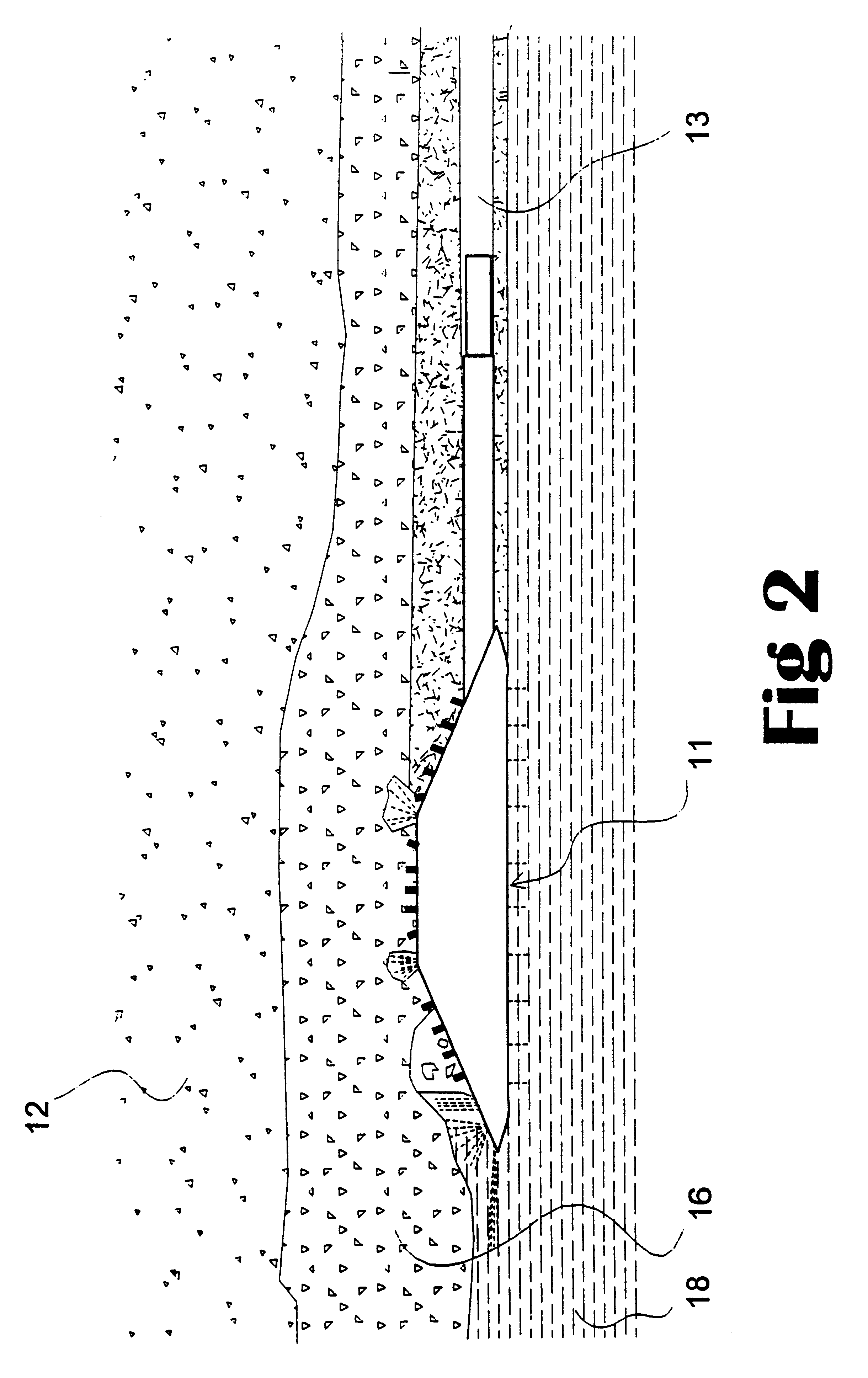 Screening device and apparatus including same