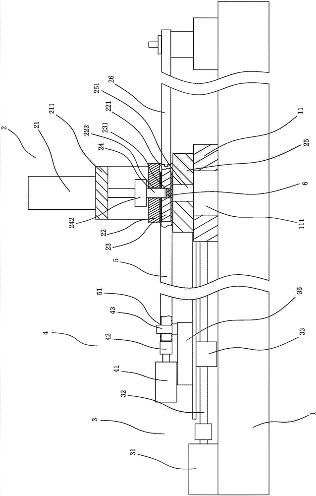 A continuous punching device for straight pipe
