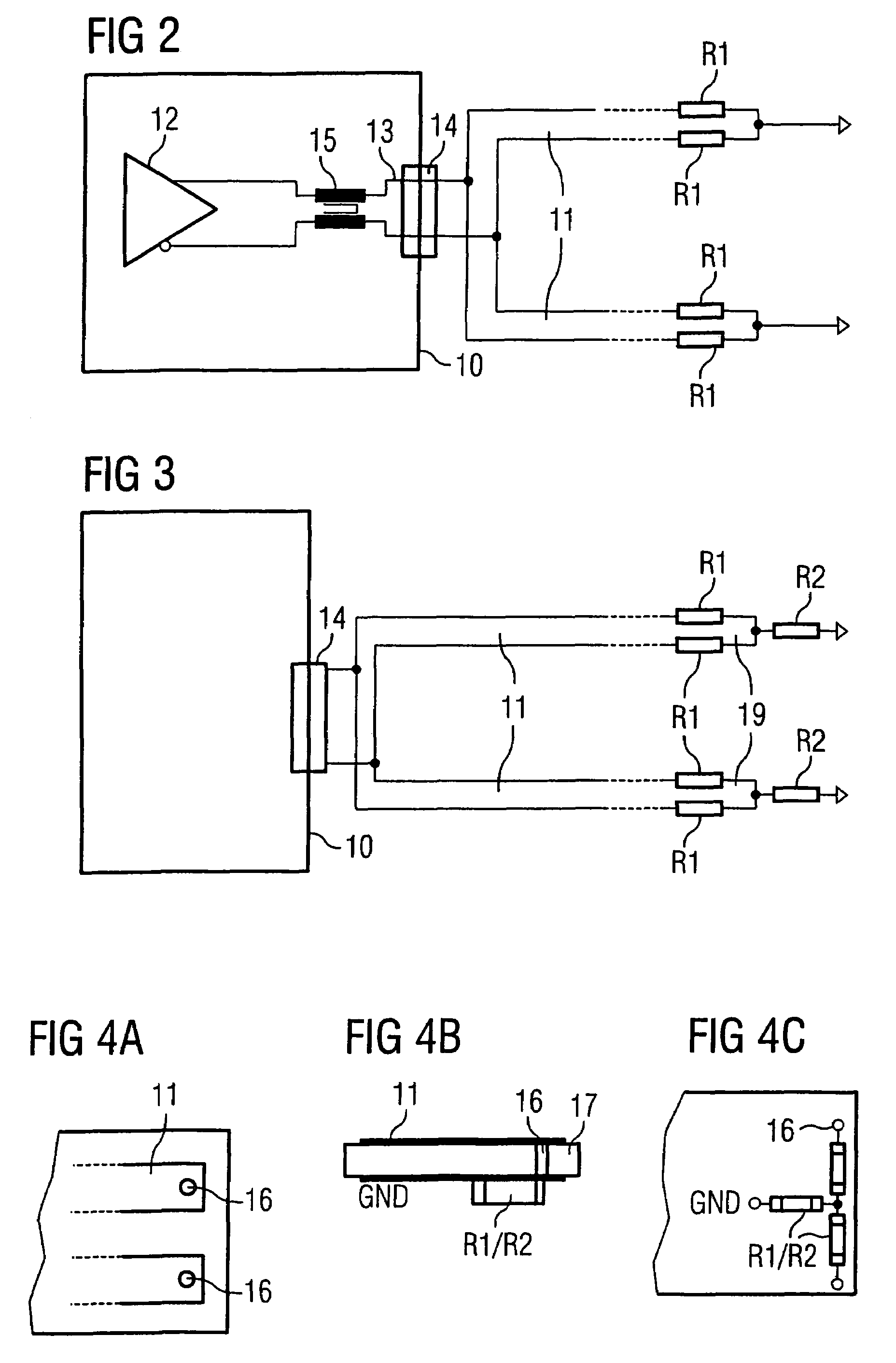 Device for non-contacting transmission of electrical signals between two relatively moving parts, with reduced perturbing radiation