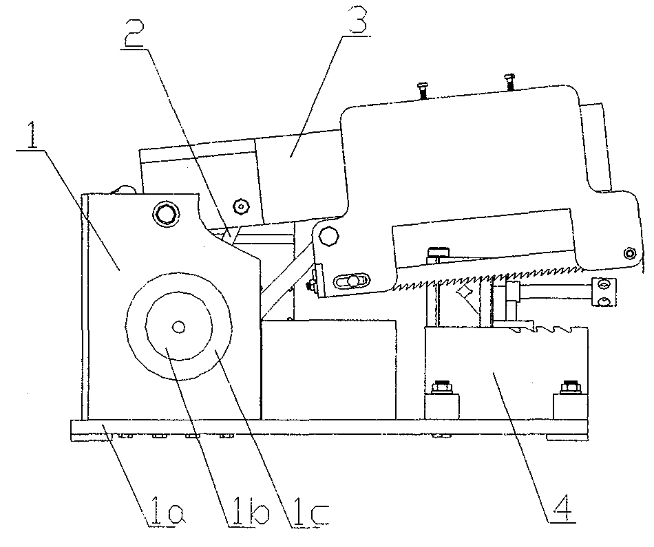 Pneumatic hacksawing machine and pneumatic control system of pneumatic hacksawing machine