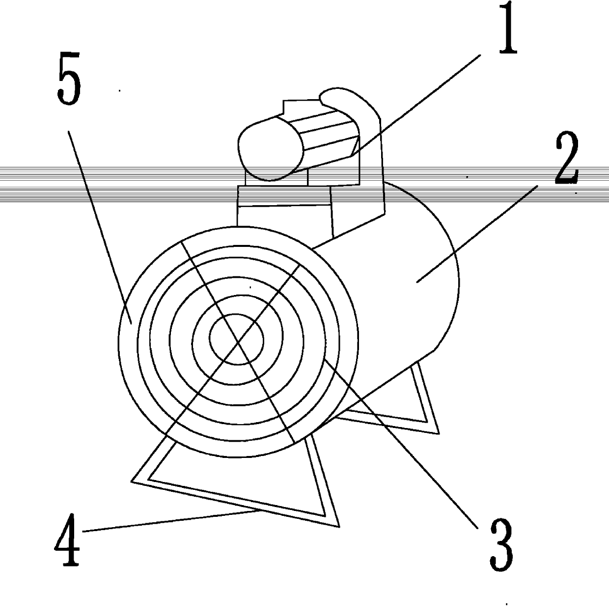 Noise-reducing axial flow fan