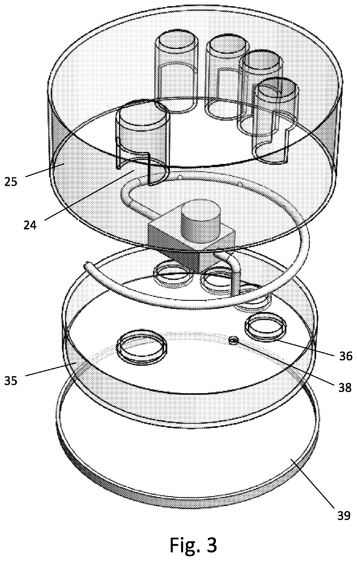 Automatic nail polish removing device and  method