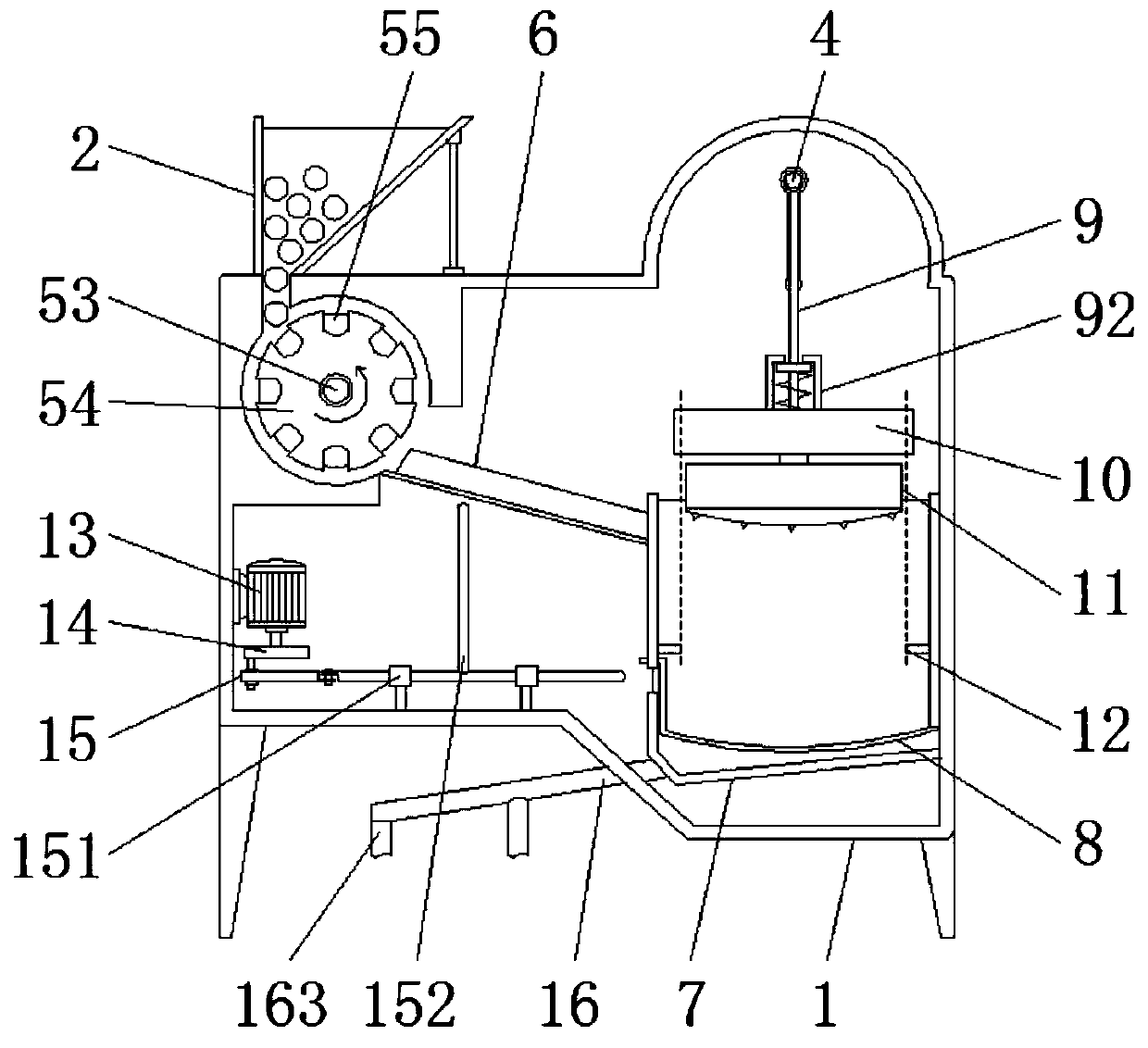 Juicing device for fruit processing