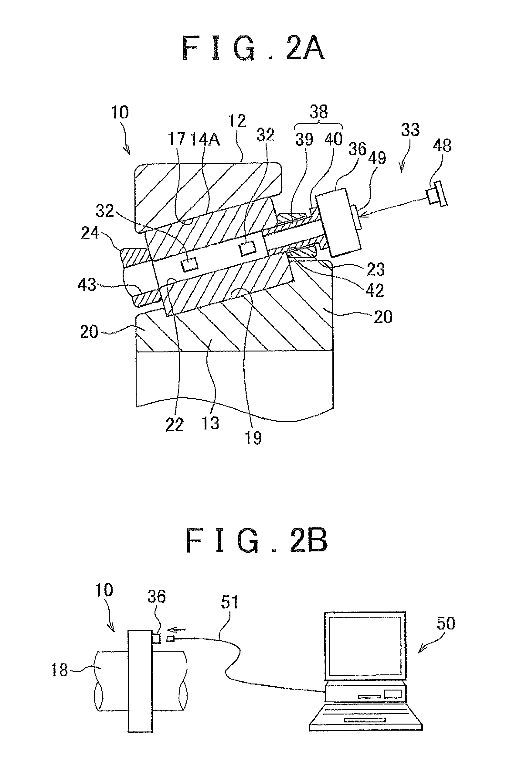 Load detecting device for roller bearing and roller bearing apparatus
