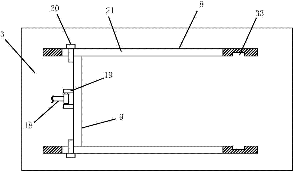 Efficient straw cutting and crushing device for animal husbandry