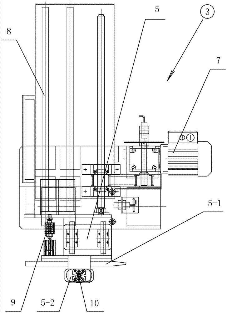 Automatic splicing conveying auxiliary device of wire cord fabric cutting machine and conveying method thereof