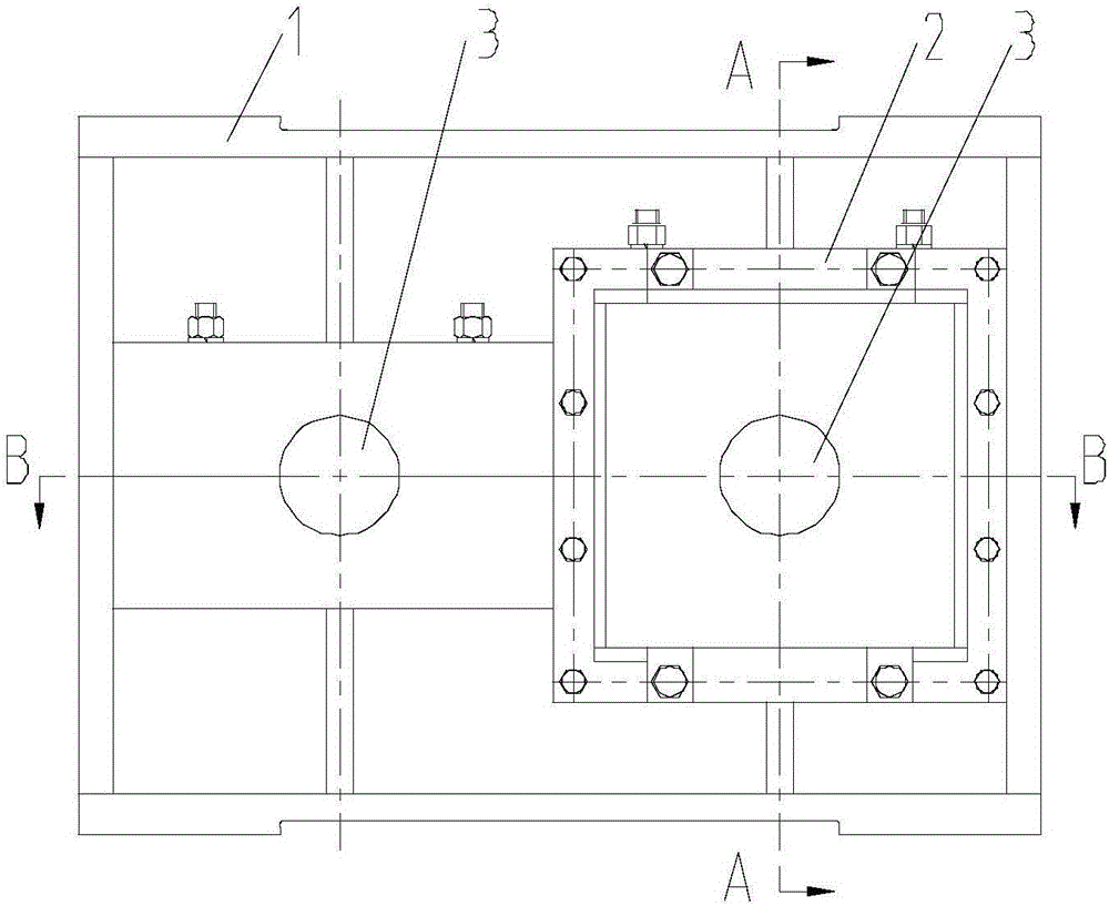 Machining clamp of output shaft of gear case of four-needle-plate opposite-stabbing needle machine