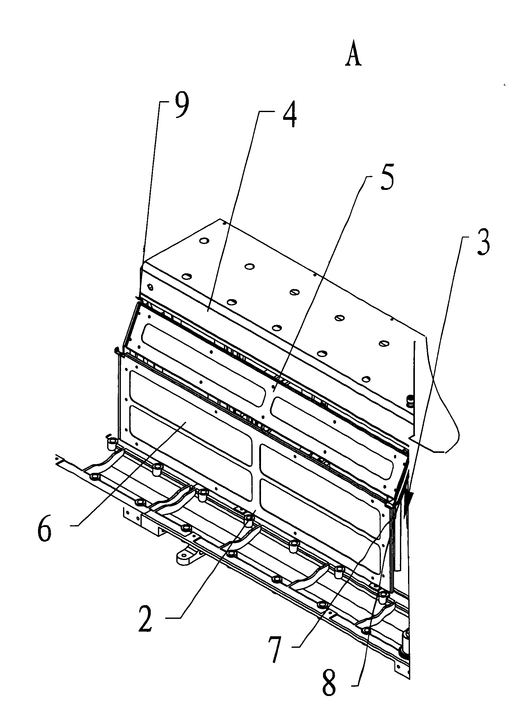 Flyer shield structure of roving machine