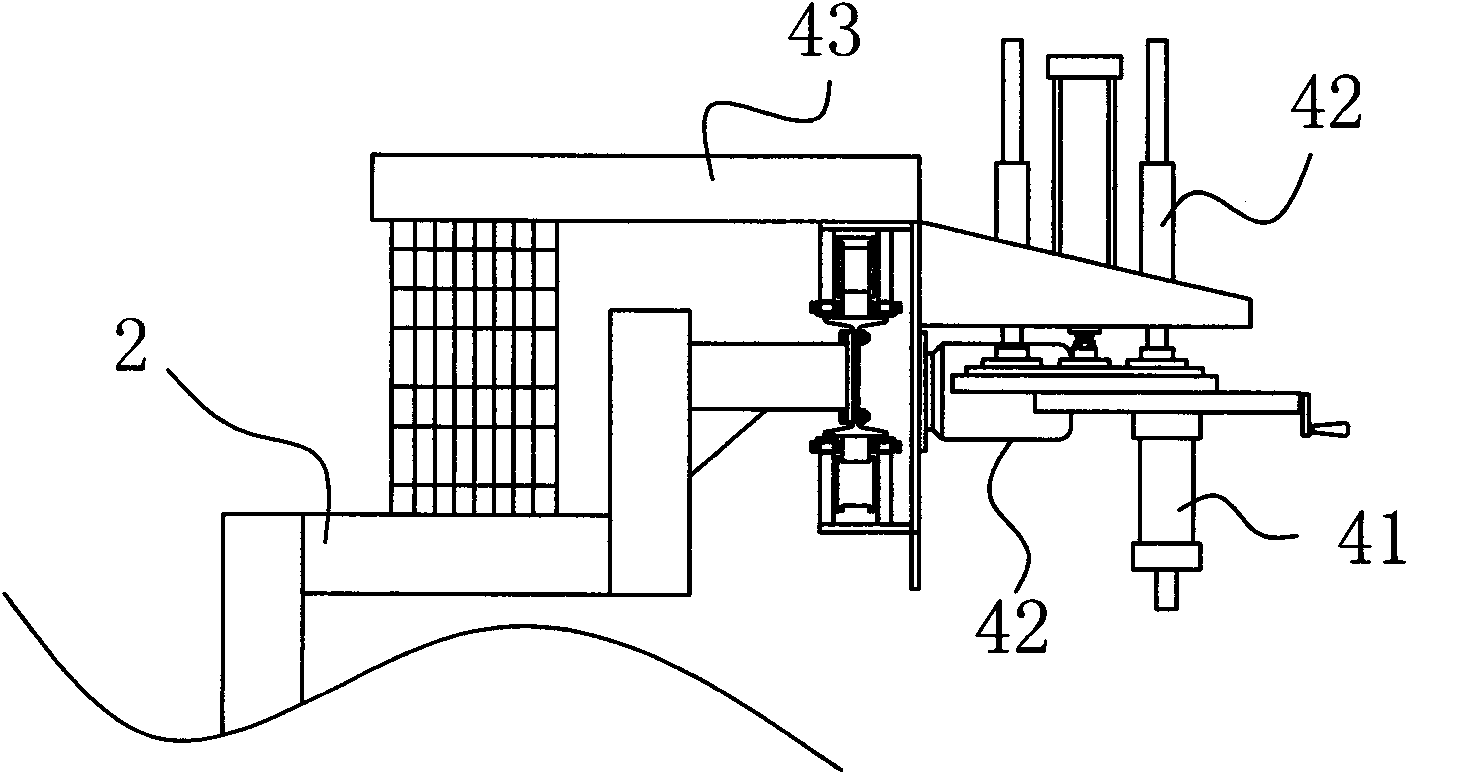 Full-automatic production method of multi-station mobile fixed foaming freezer body and system thereof