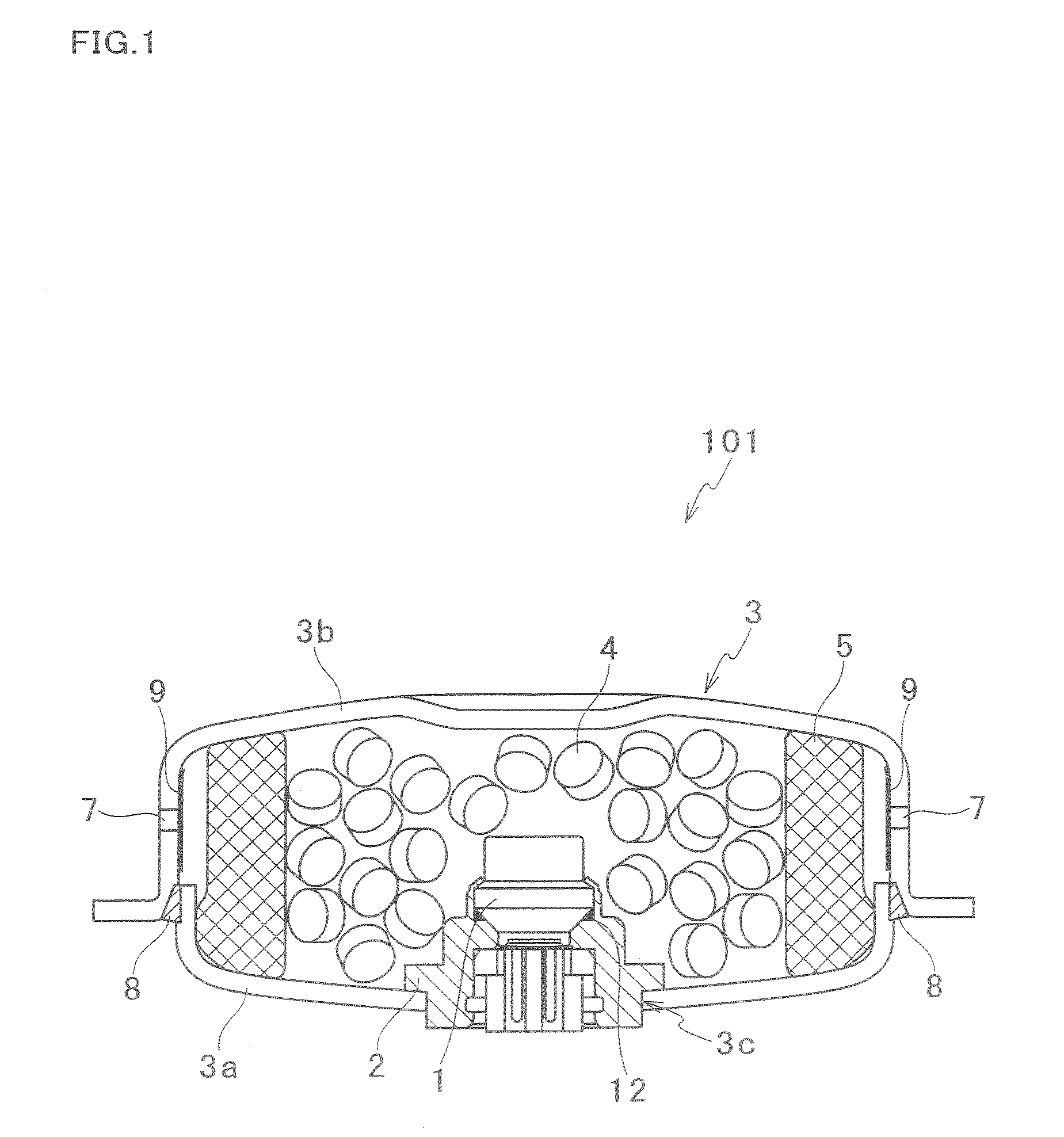Gas Generator and Method of Manufacturing the Same