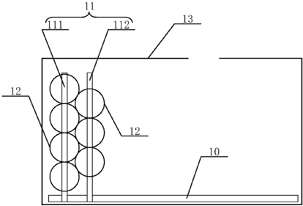 Wireless charging device capable of automatically matching charging position and wireless charging method