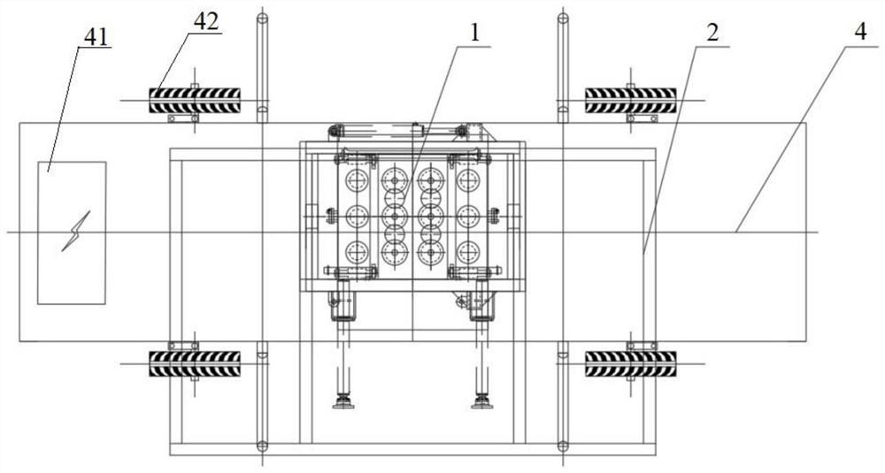 A pipe threading trolley and pipe threading method for the construction of box girder prestressed tunnels