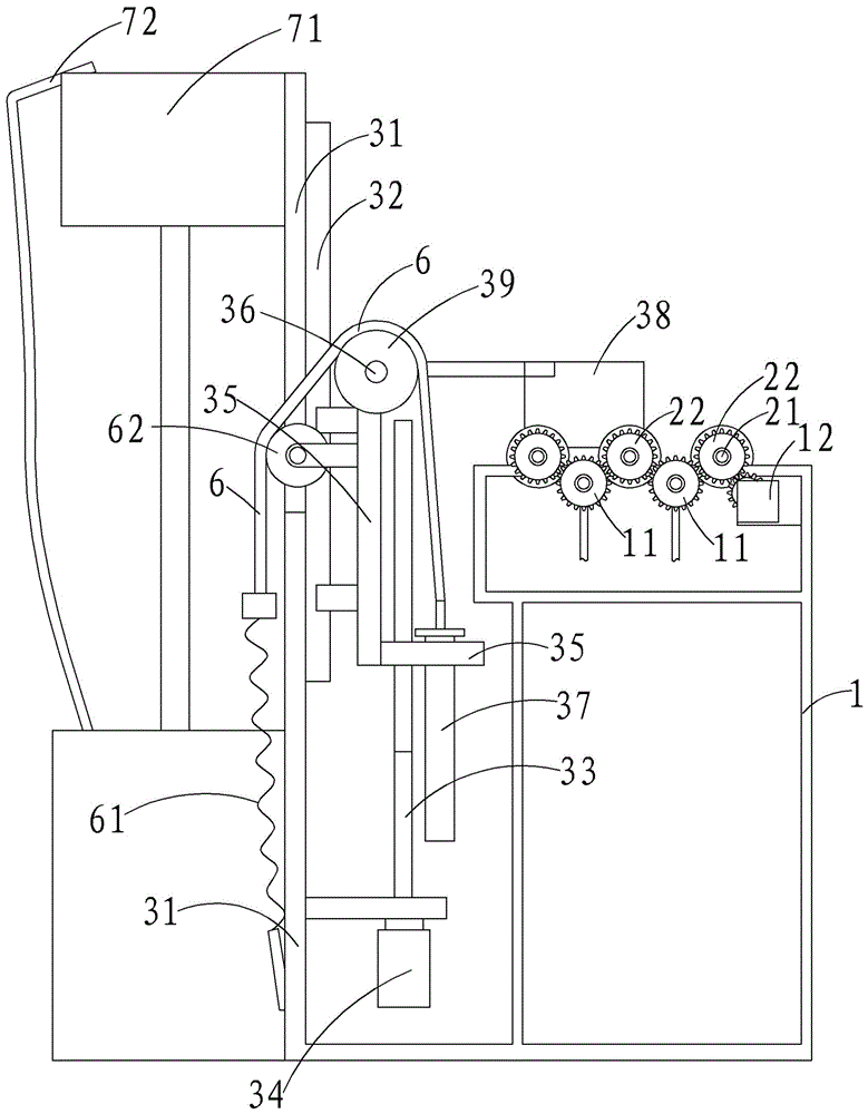 Cutting device for producing glass cup body