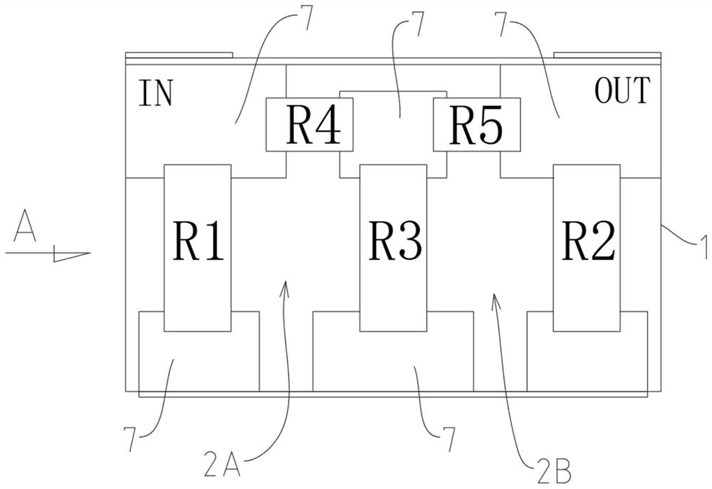 Surface-mounted miniature superimposed circuit attenuator and preparation method thereof