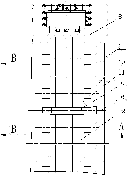 Suspended free-oscillating type separating stock stop for charging billets