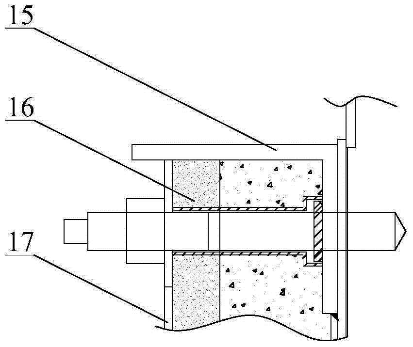 A steam generator with high temperature difference, high pressure difference and easy maintenance