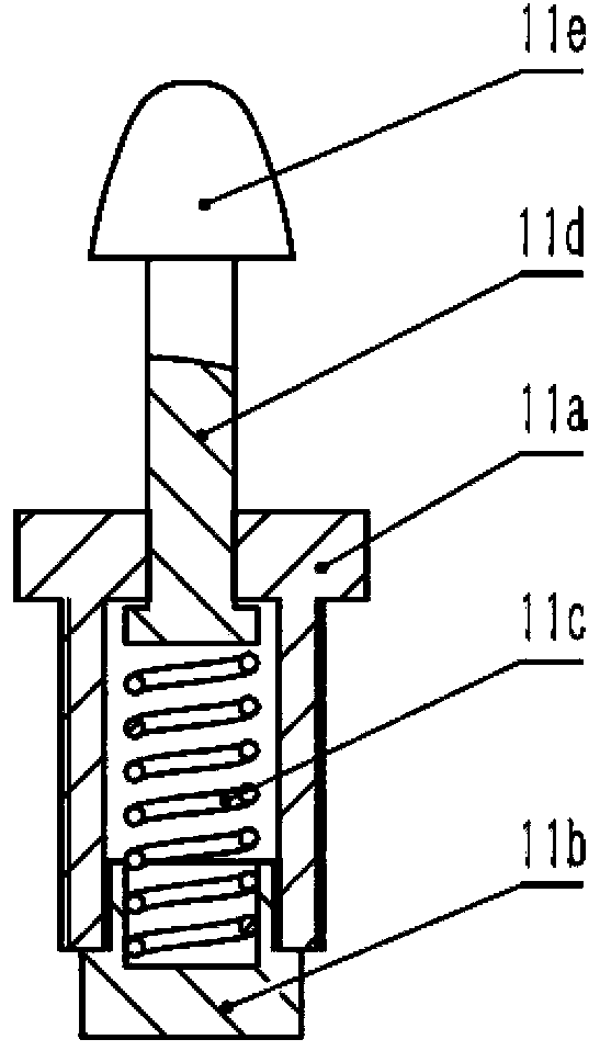 Left-right swing device for yarn guide roll