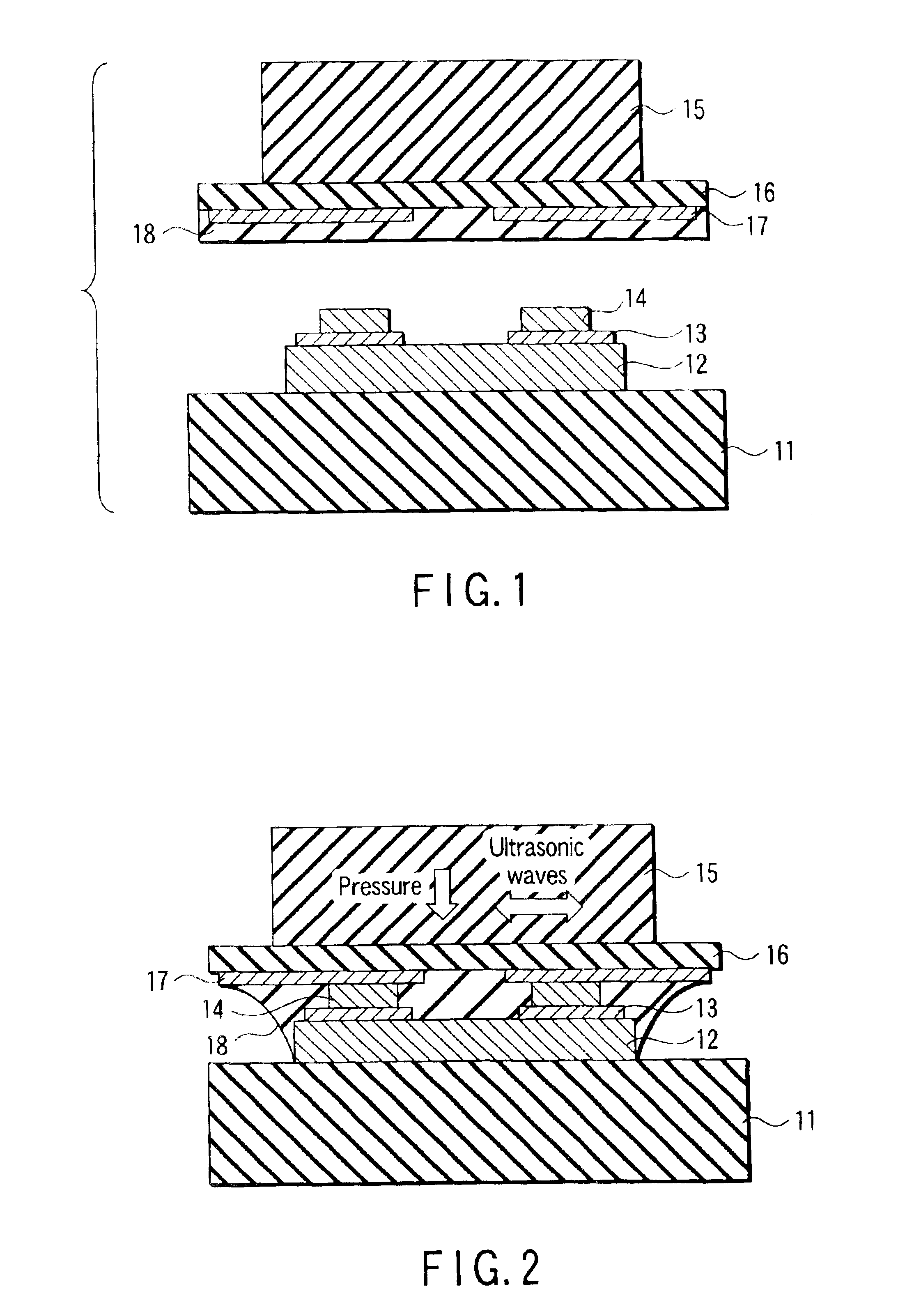 Semiconductor device manufacturing method using ultrasonic flip chip bonding technique