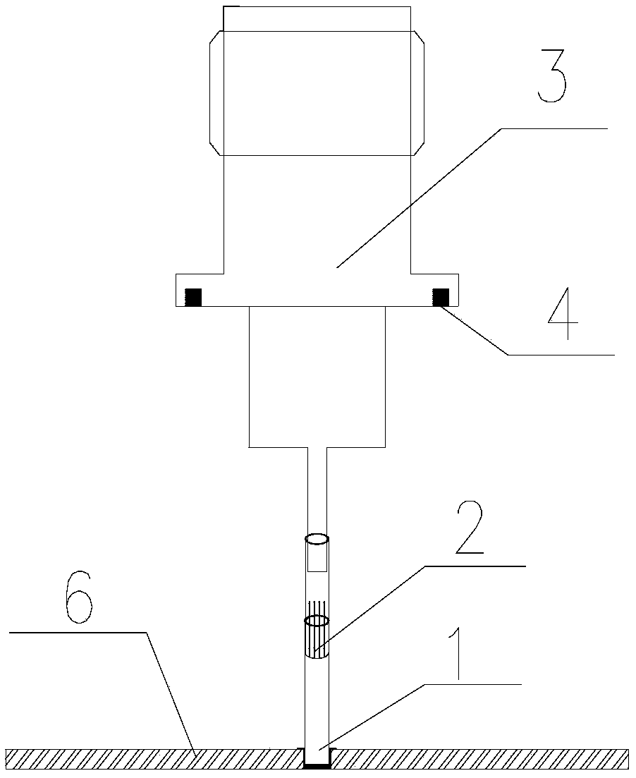 Air coaxial output structure of an active antenna