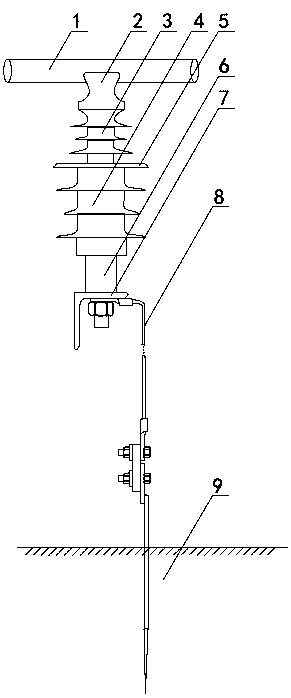 Insulator type voltage limiter with grounding function