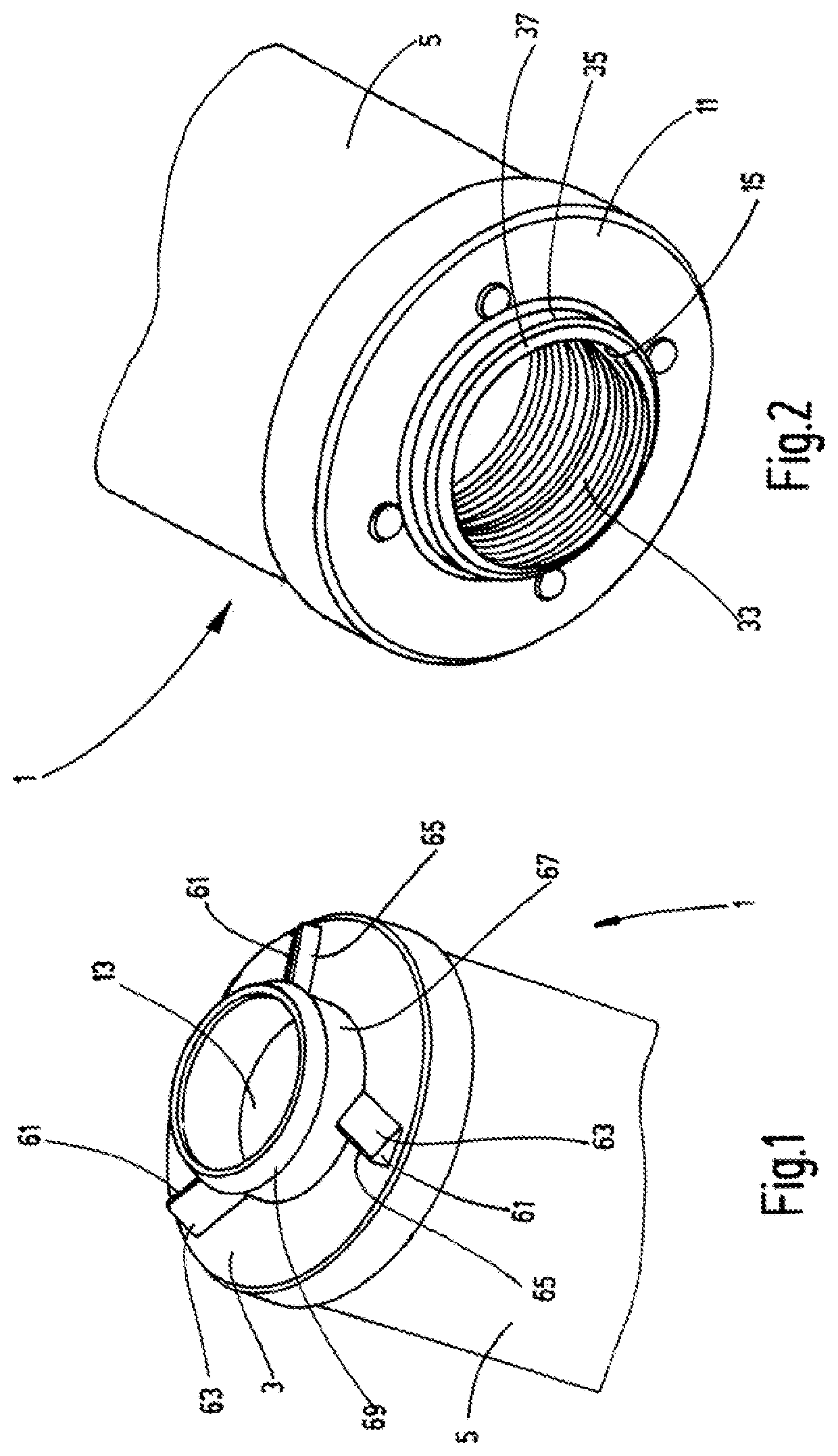 Filter device with coupling element