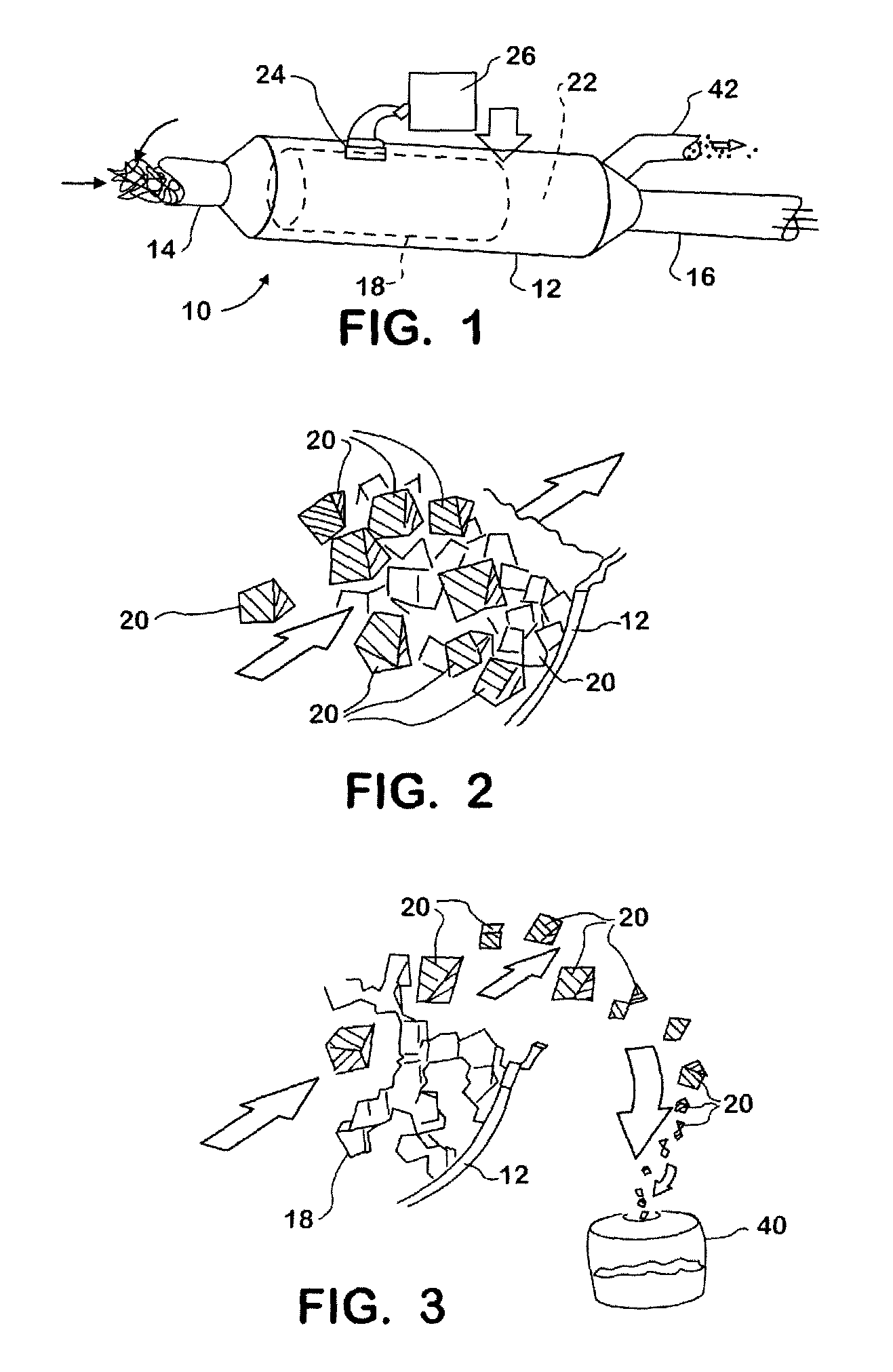 Particulate filter having expansible capture structure for particulate removal