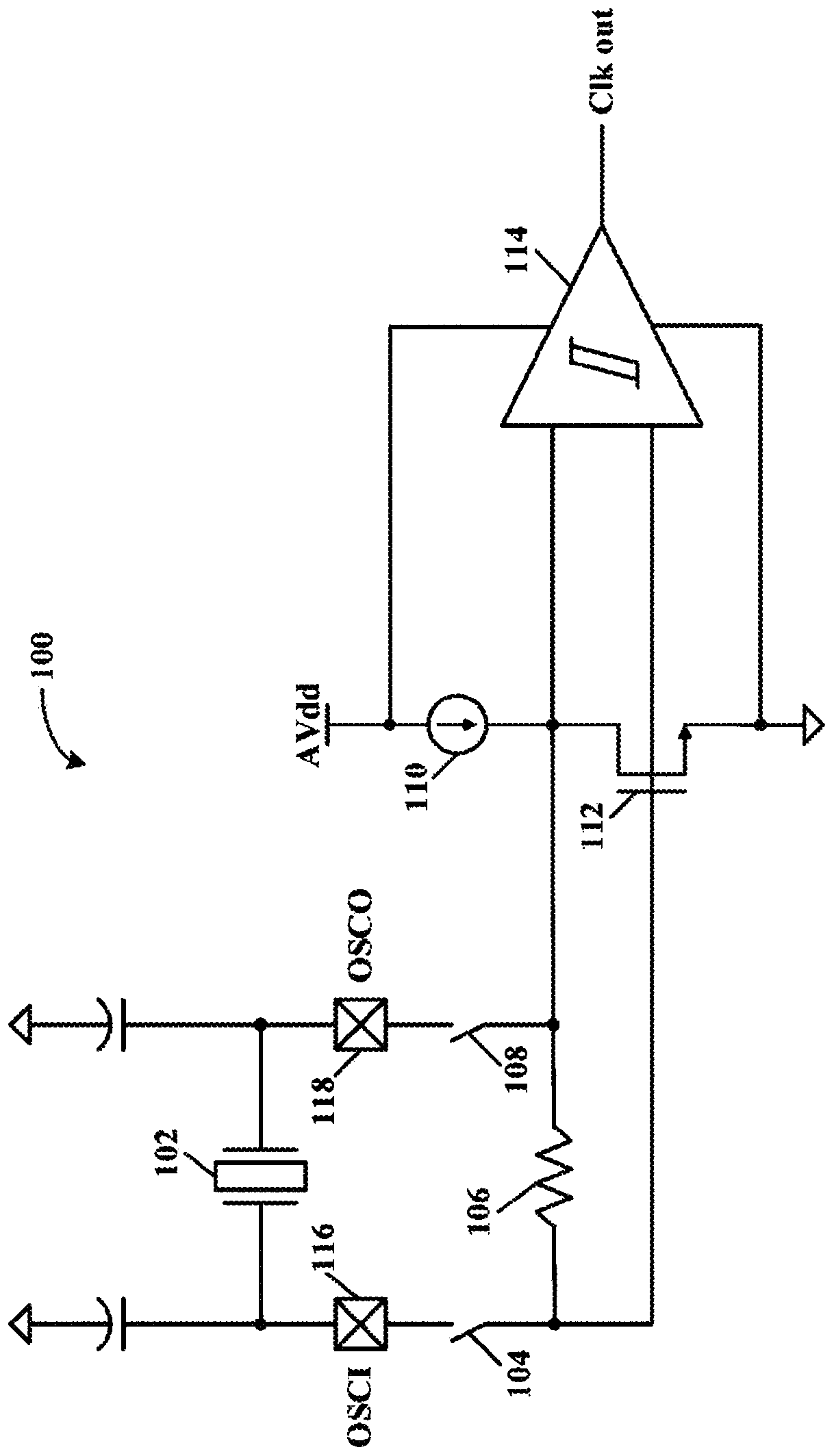 Low-voltage crystal oscillator circuit compatible with GPIO
