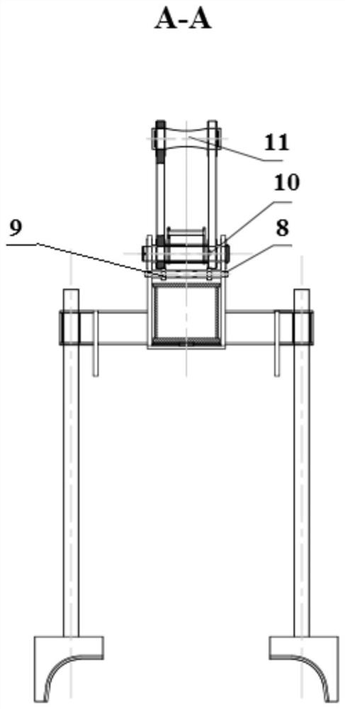 Special on-load transportation lifting appliance suitable for multiple working conditions