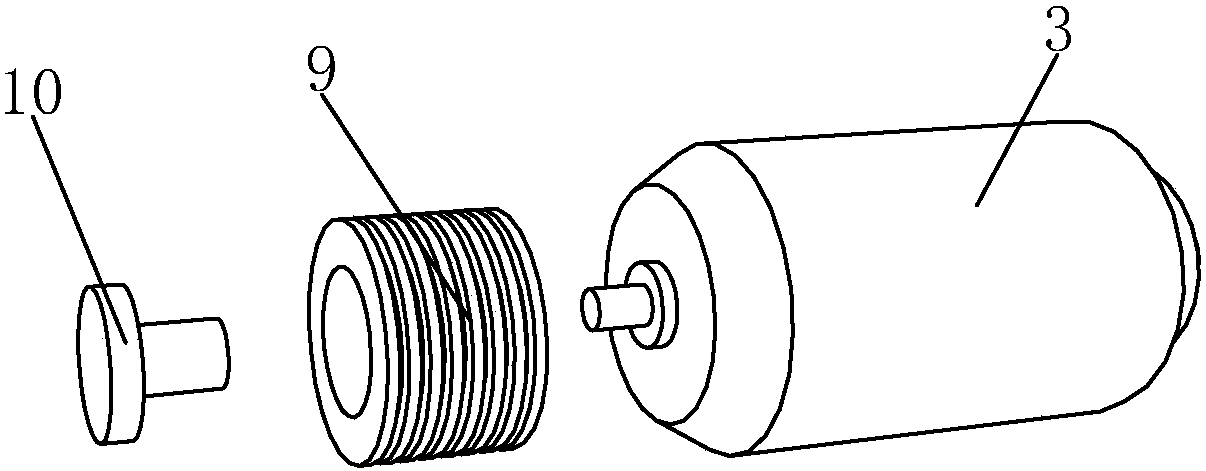 Transmission device of eight-station cold heading machine