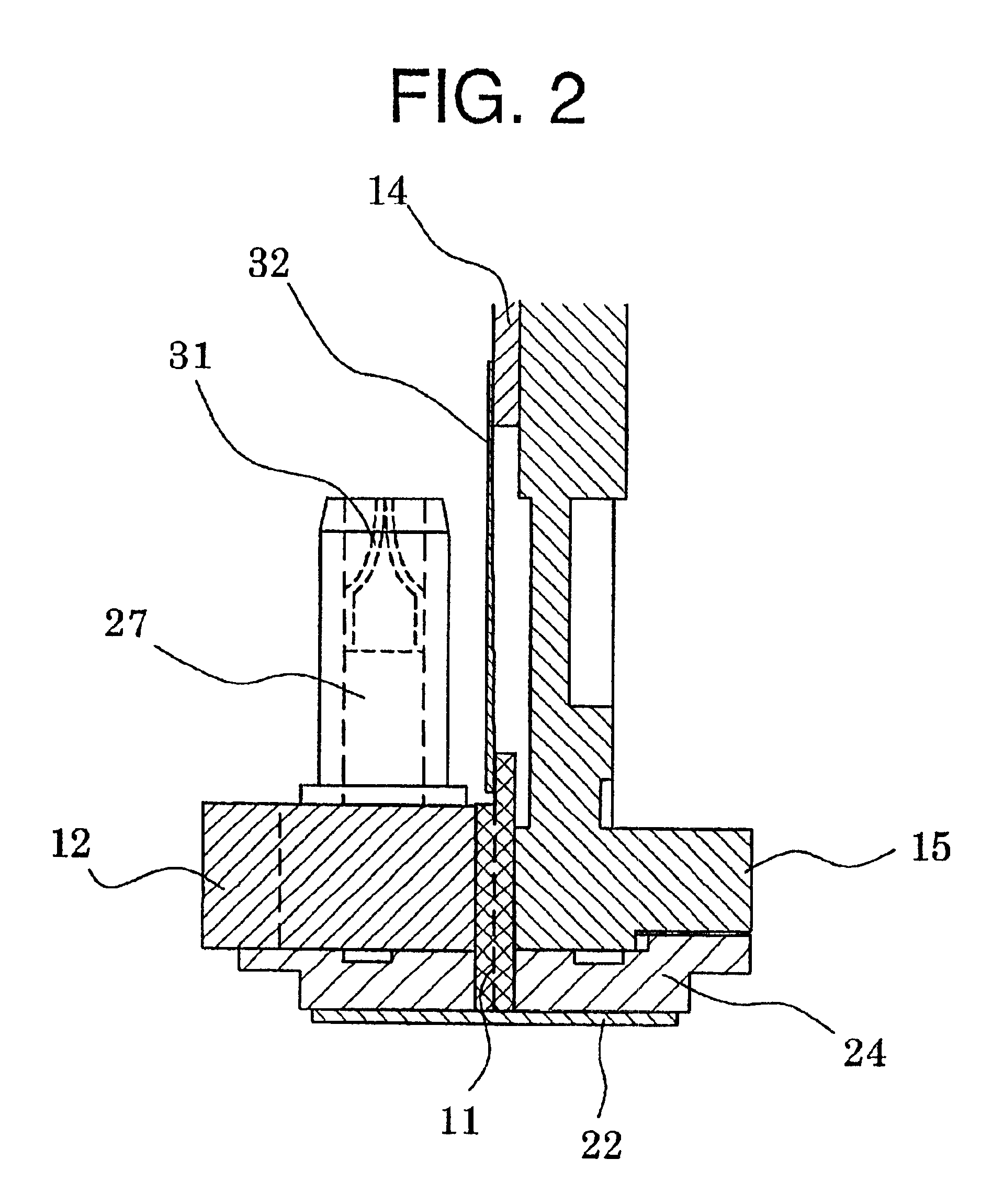 Ink jet head, ink jet recording apparatus, and method for removing dust from the ink jet head